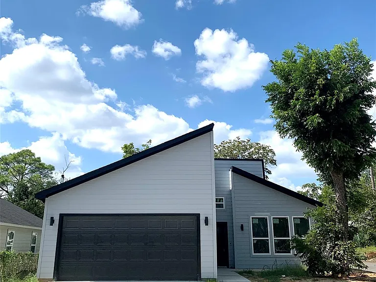 4621 Collins Ave — Photo 30