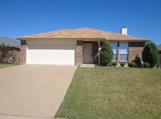 1016 Carlin Ln, Burleson, TX 76028
