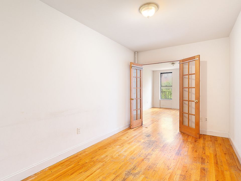 2nd image of 108 Baltic St #3
