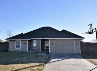 102 F St, Elgin, OK 73538