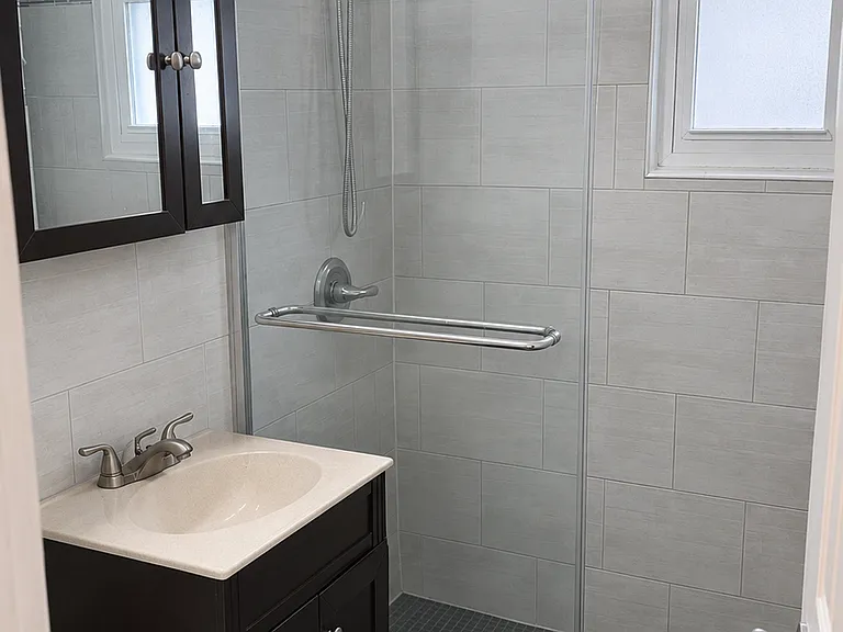 2337 33rd Ave #1 — Photo 5