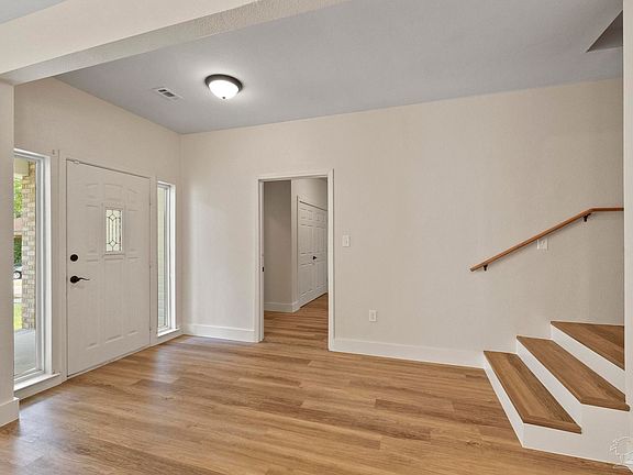 3rd image of 683 Bullard Ave