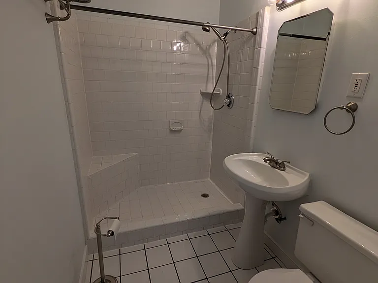 3302 Kensington Ave #3304 — Photo 14