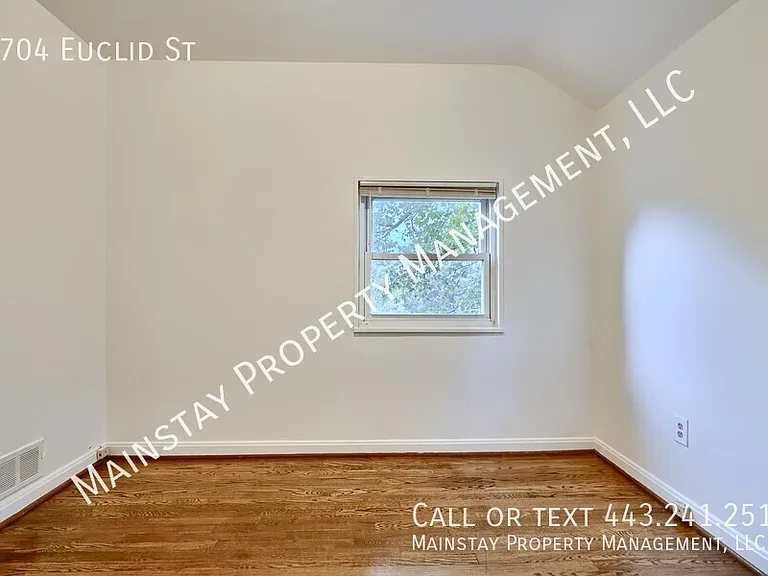 5704 Euclid St — Photo 18