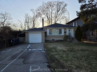 68 Monkton Ave, Toronto, ON M8Z4N5