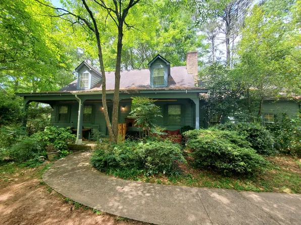 3195 Brownlee Ln SW, Lilburn, GA 30047