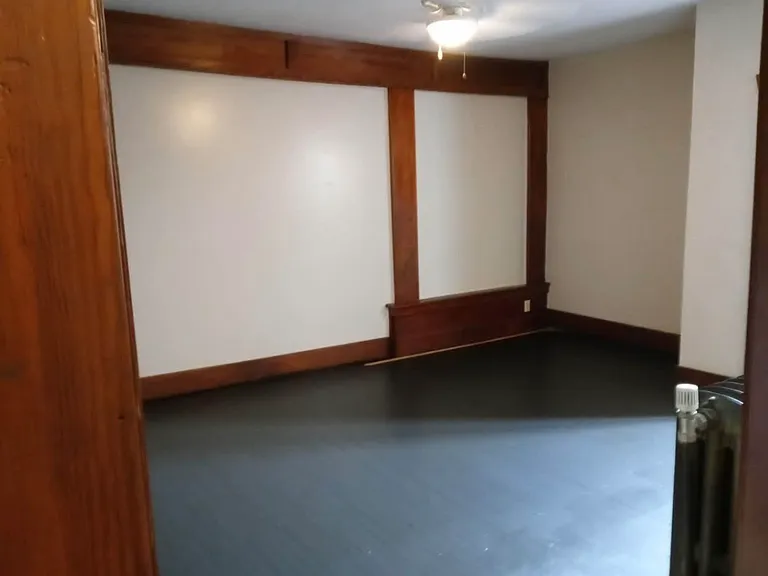 207 NW 2nd St #7 — Photo 6