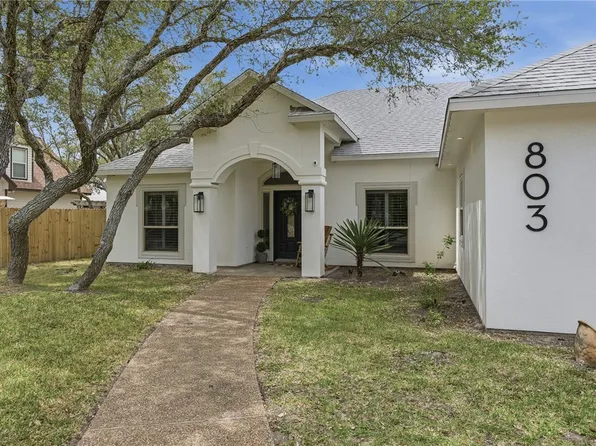 803 Buena Vista Dr, Rockport, TX 78382