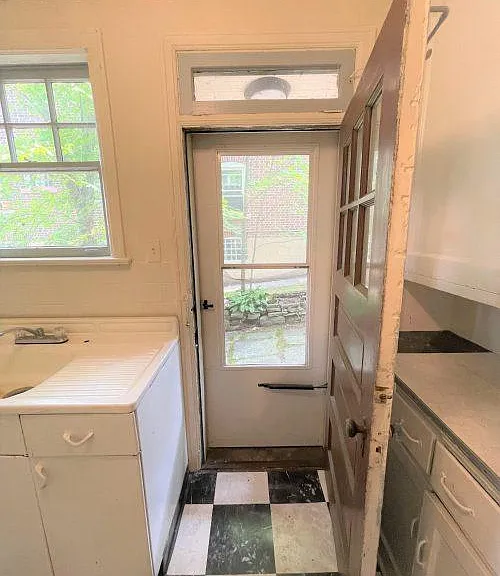 1405 Severn St #B1 — Photo 38