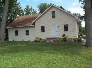 6740 Summerfield Rd, Temperance, MI 48182