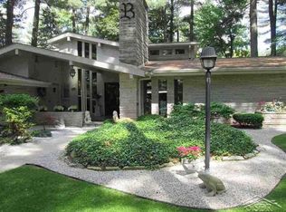 1620 Linden Pl, Saginaw, MI