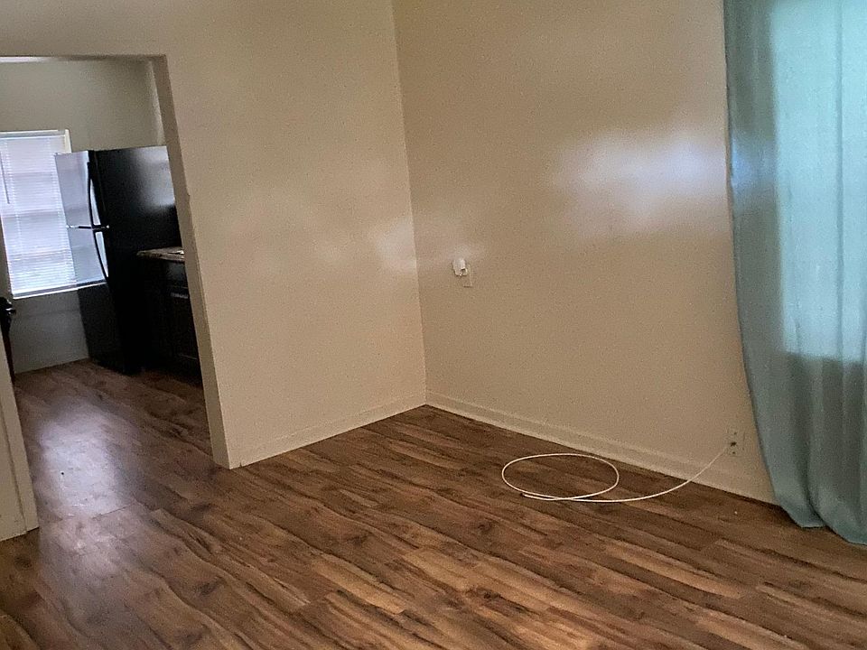 1st image of 318 Pollard St