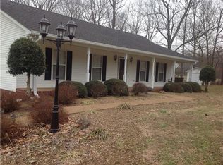 208 Link Rd, Cottontown, TN 37048