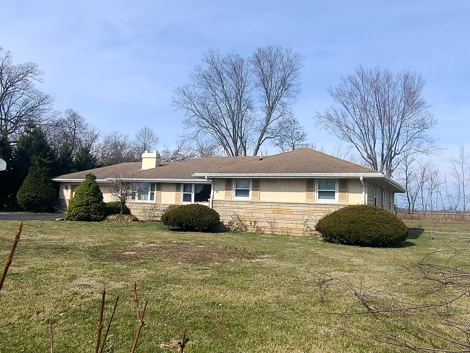 2474 Crissinger Rd photo 1