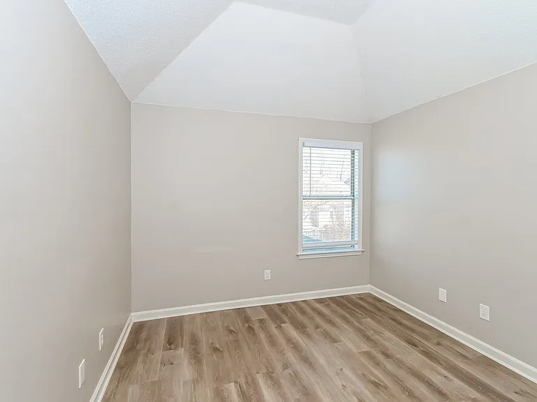 8116 Port Douglas Dr — Photo 13