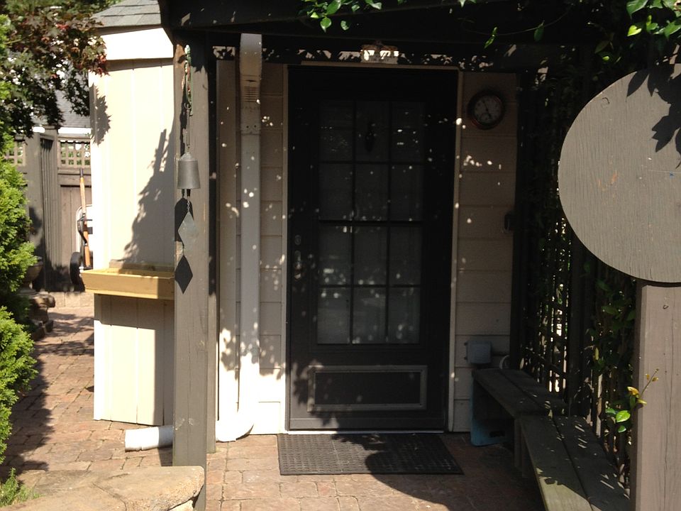 Workshop/shed entrance
