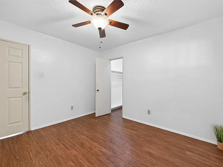 7714 Renwick Dr #D13 — Photo 21