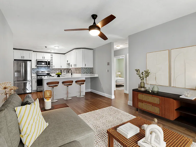 29 Harvard Ave #29 — Photo 2