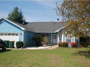 2029 Burjonik Ln, Navarre, FL 32566