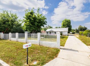 19215 Keswick St, Reseda, CA 91335