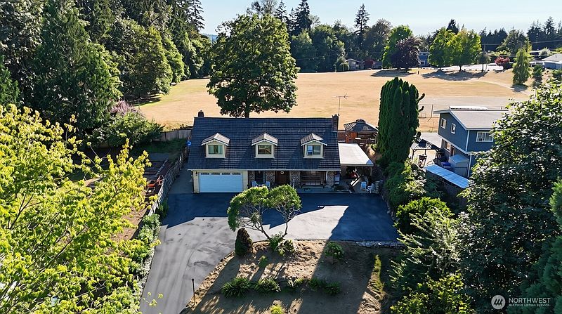 4th image of 15255 206th Avenue SE