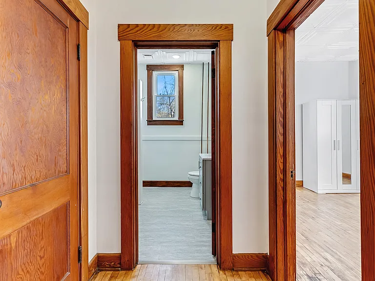 496 Dorsey Ave — Photo 58