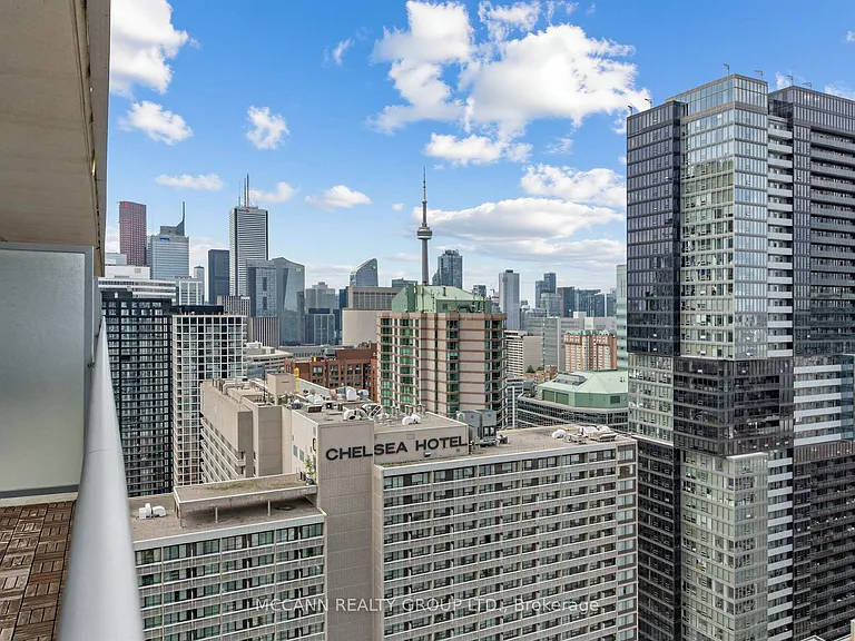 386 Yonge St #3015 — Photo 20