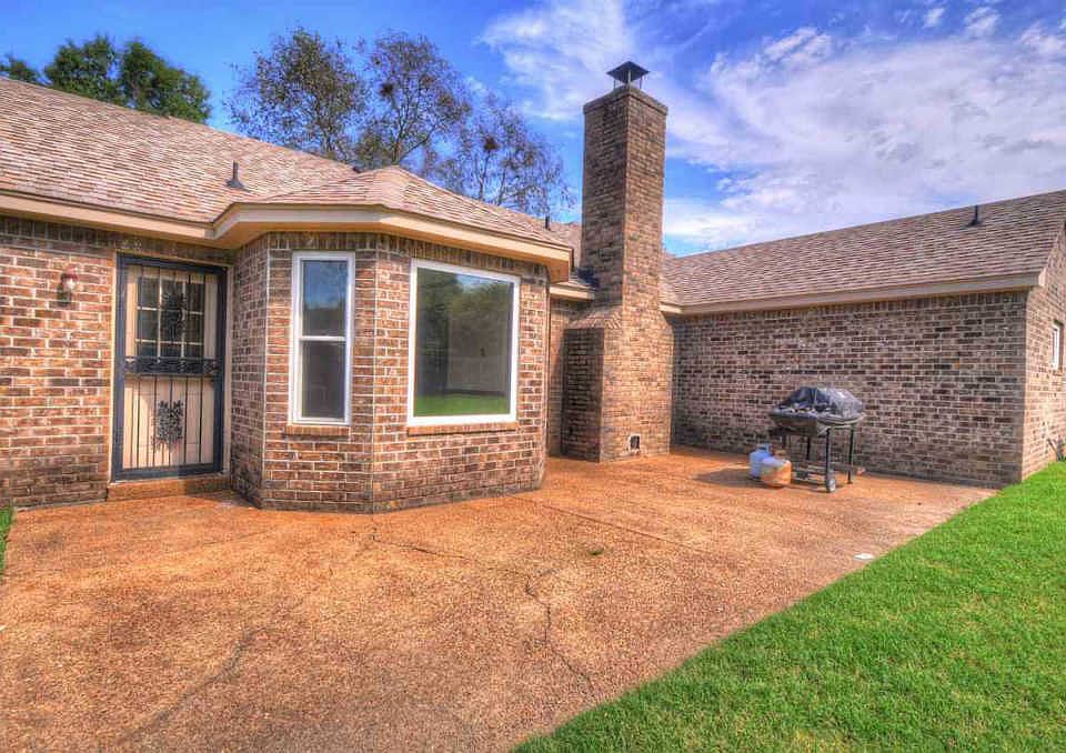 2nd image of 8061 Meadowlark Pl