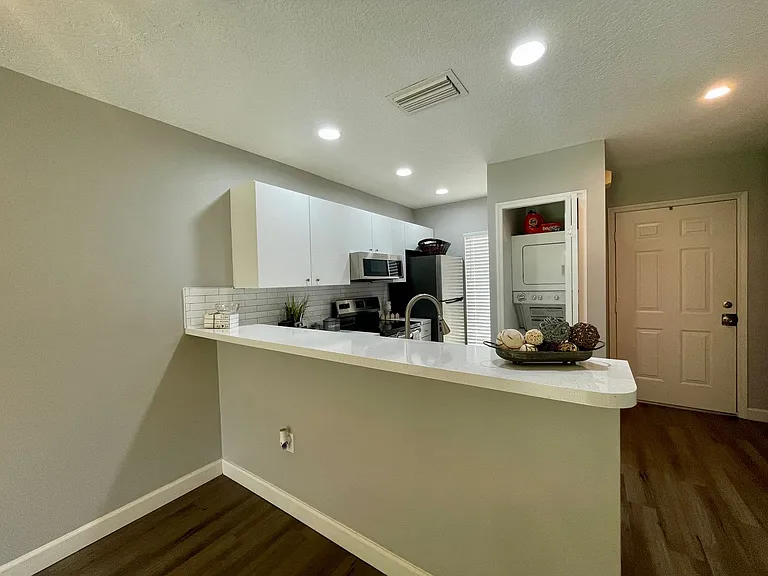 Village Park Townhomes | 2 & 3 Bedroom Apartments in Lady Lake, FL — Photo 49