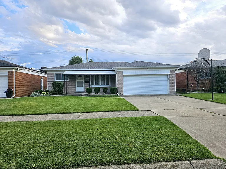 20936 Michael Ct — Photo 2