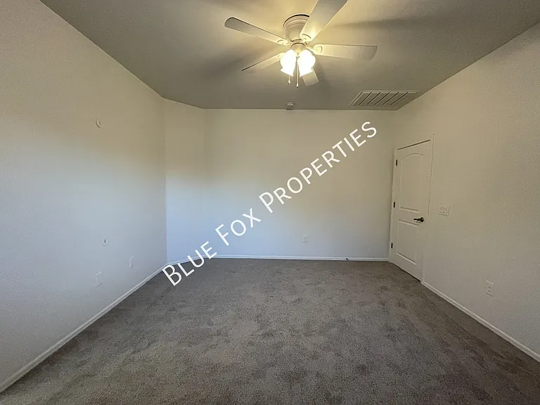 8721 N Black Pine Dr — Photo 37