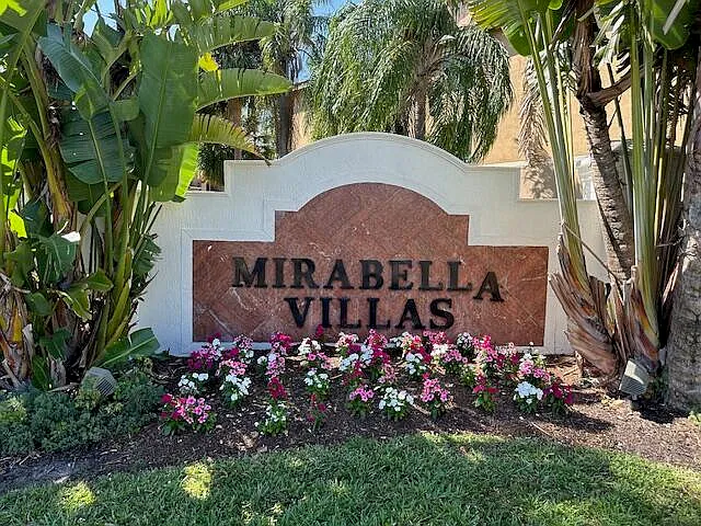 110 Villa Cir #110 — Photo 42