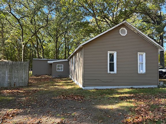 2nd image of 3397 Macarthur Rd