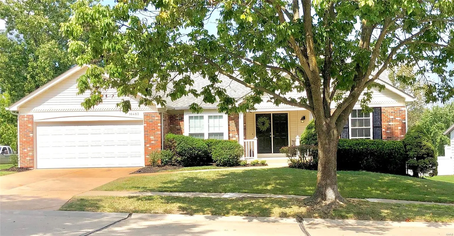 16483 Birch Forest Dr photo 1
