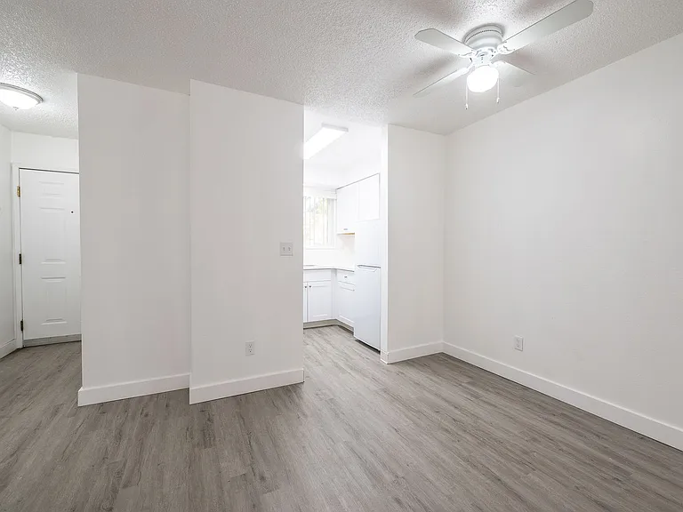 Bridgeview Apartments - Income Restricted to 50% MFI — Photo 12