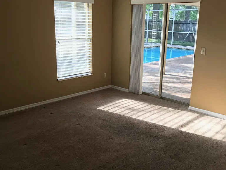 1101 Ontario Ct — Photo 10
