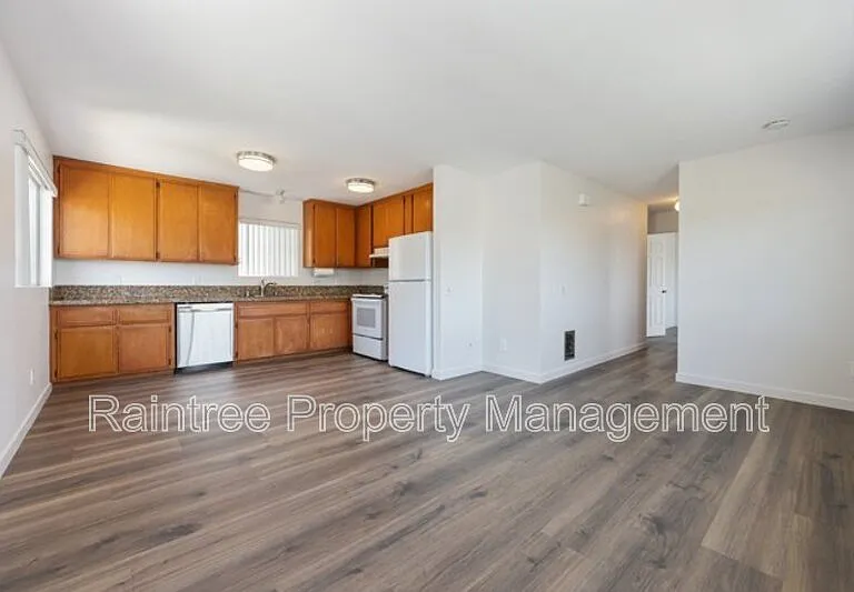 340 Walnut Ave — Photo 6