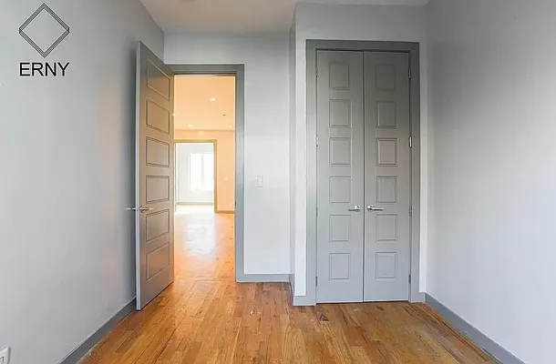 Rented by ERNY LLC | media 21