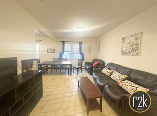 28-17 38th St #2A, Astoria, NY 11103