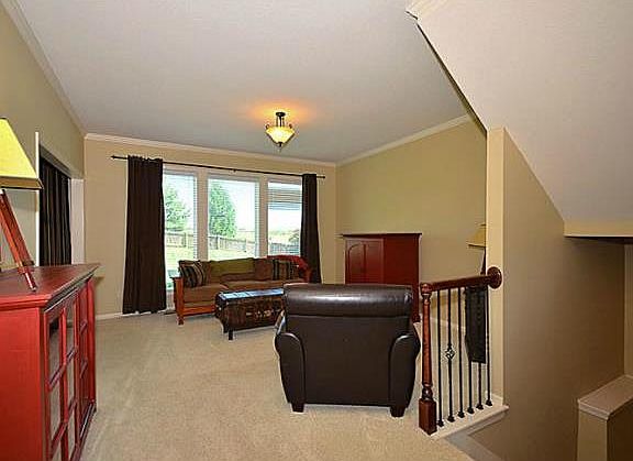 5th image of 3812 NE 95th Ter