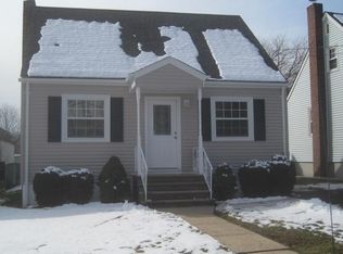 335 Spruce St, Linden, NJ 07036