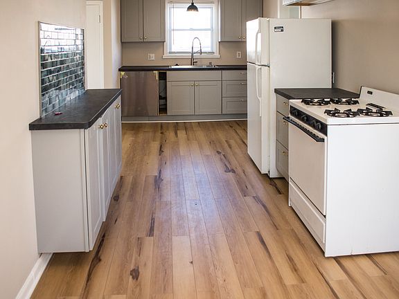 5th image of 53 E Hudson Ave