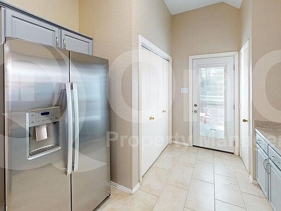 5th image of 1629 Myrtle Dr