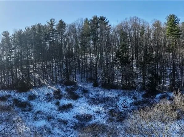 Indian Hill Rd SE, Uhrichsville, OH 44683