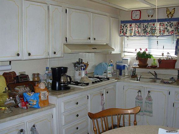 2nd image of 11 Norris Ln