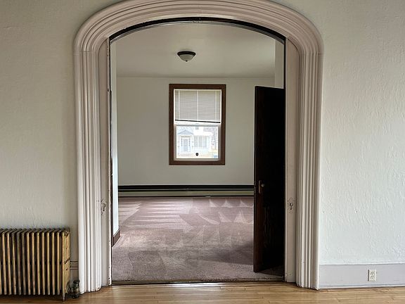 3rd image of 328 8th St S #328