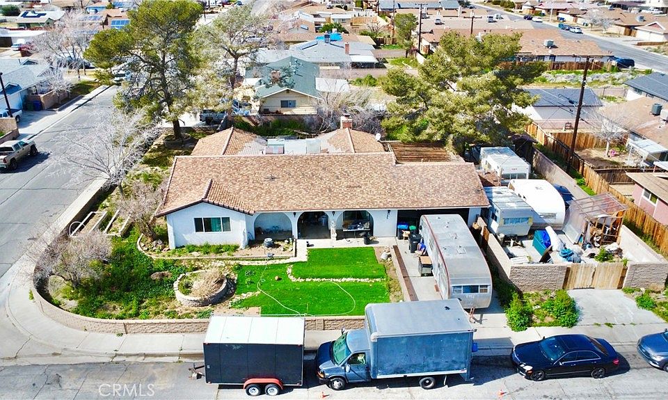 1st image of 135 S Broadway St