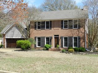 318 Oakleigh Dr, Dyersburg, TN 38024