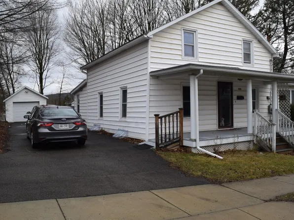 111 W Edwards St, Endicott, NY 13760