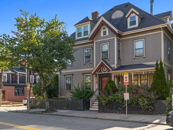 164 Boston St #3, Dorchester, MA 02125